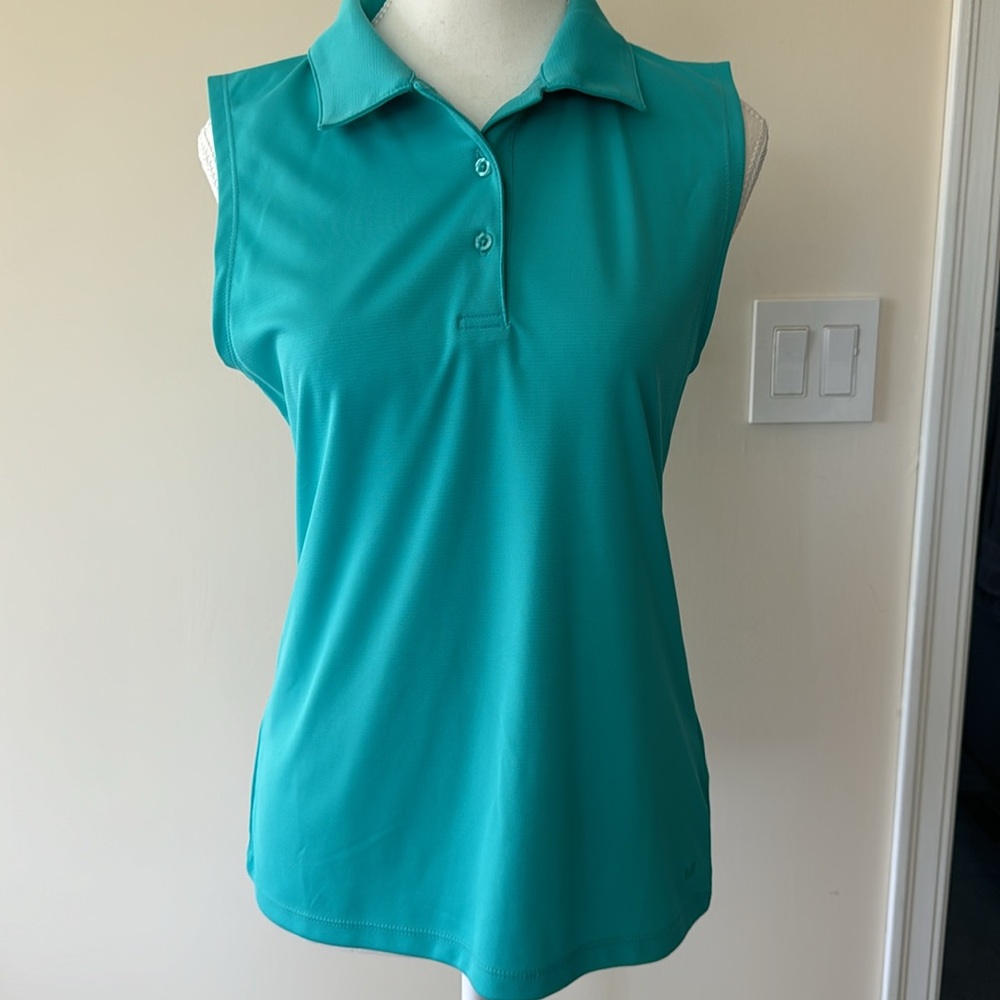 Lightweight Maggie Lane top sleeveless sports wear
Like new not worn
No tag